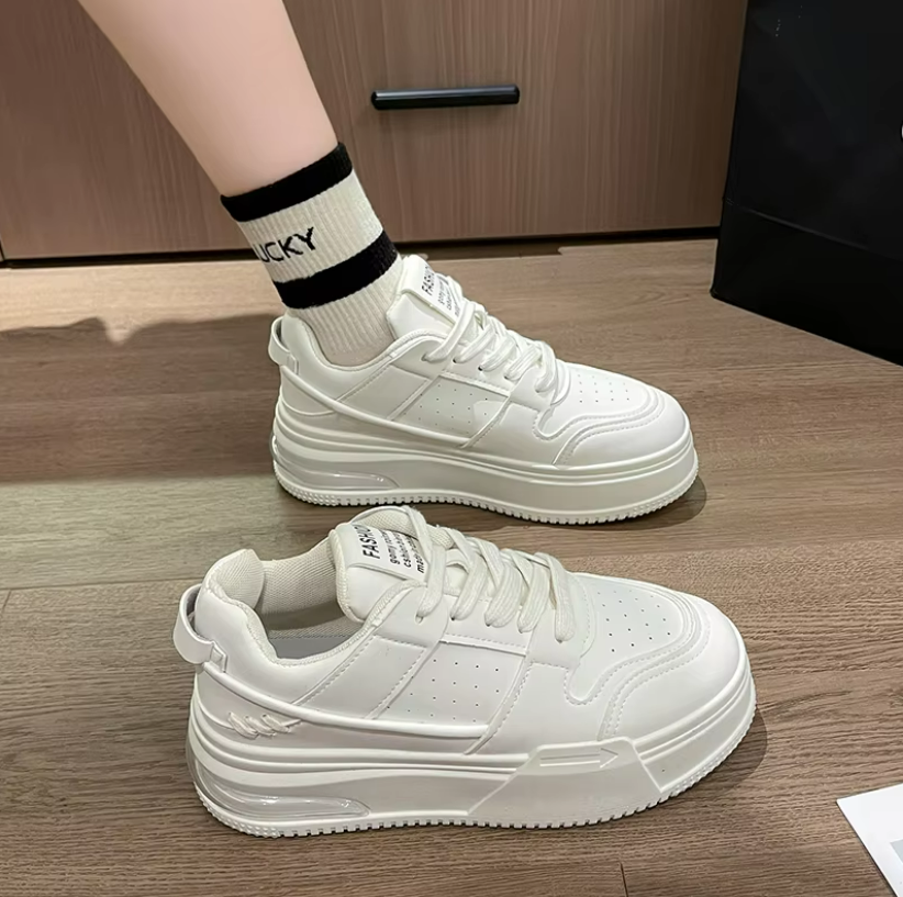 White Air Chic™ – El Toque de Elegancia que Tus Pasos Necesitan 🌸✨
