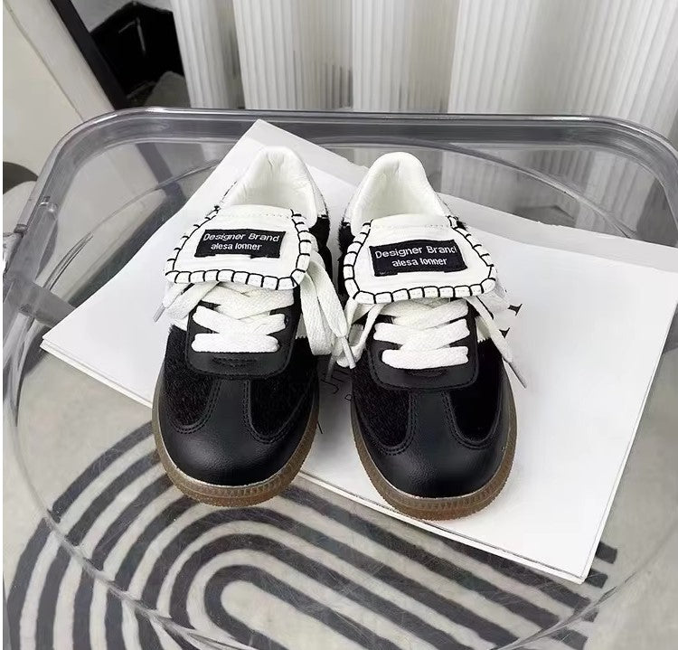 ¡UrbanStride™ – Estilo Clásico y Comodidad para Cada Día! 👟