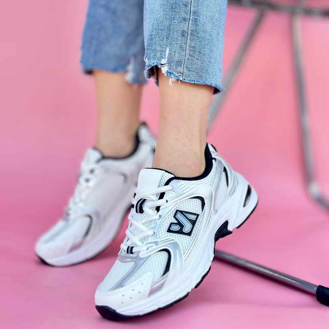 BalanceX 530™  – ¡Estilo y comodidad que te acompañan en cada paso!