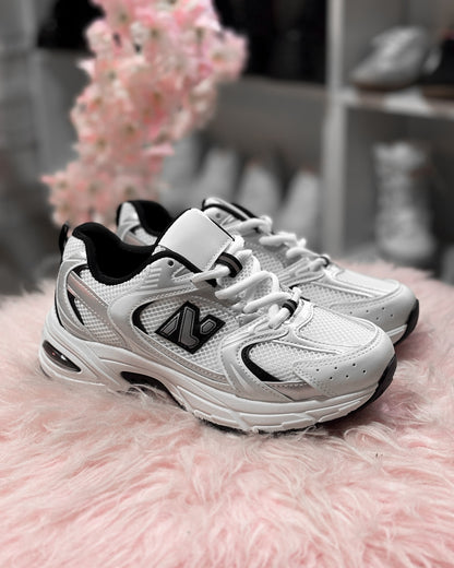 BalanceX 530™  – ¡Estilo y comodidad que te acompañan en cada paso!