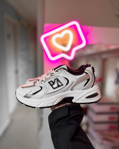 BalanceX 530™  – ¡Estilo y comodidad que te acompañan en cada paso!