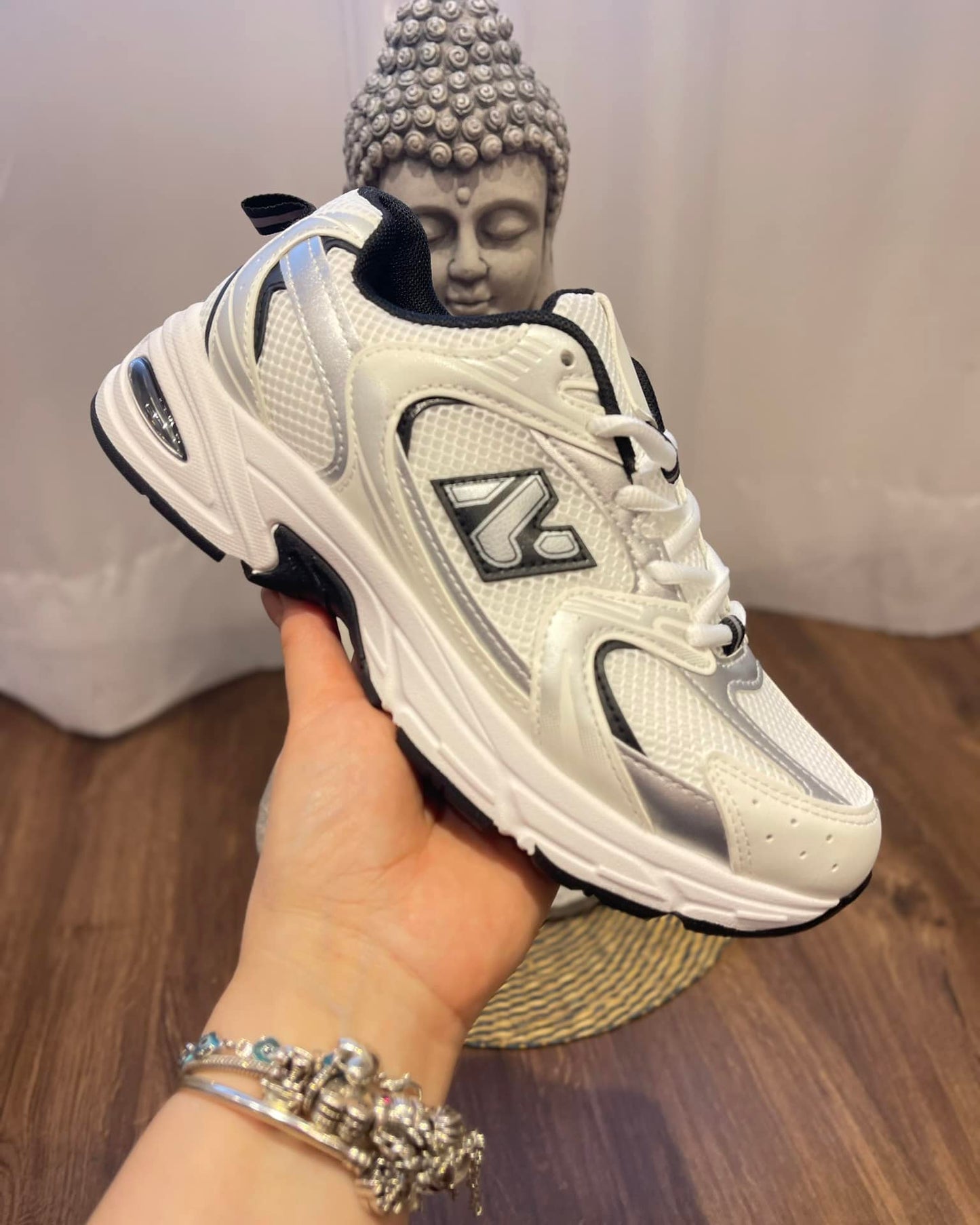 BalanceX 530™  – ¡Estilo y comodidad que te acompañan en cada paso!