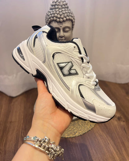 BalanceX 530™  – ¡Estilo y comodidad que te acompañan en cada paso!