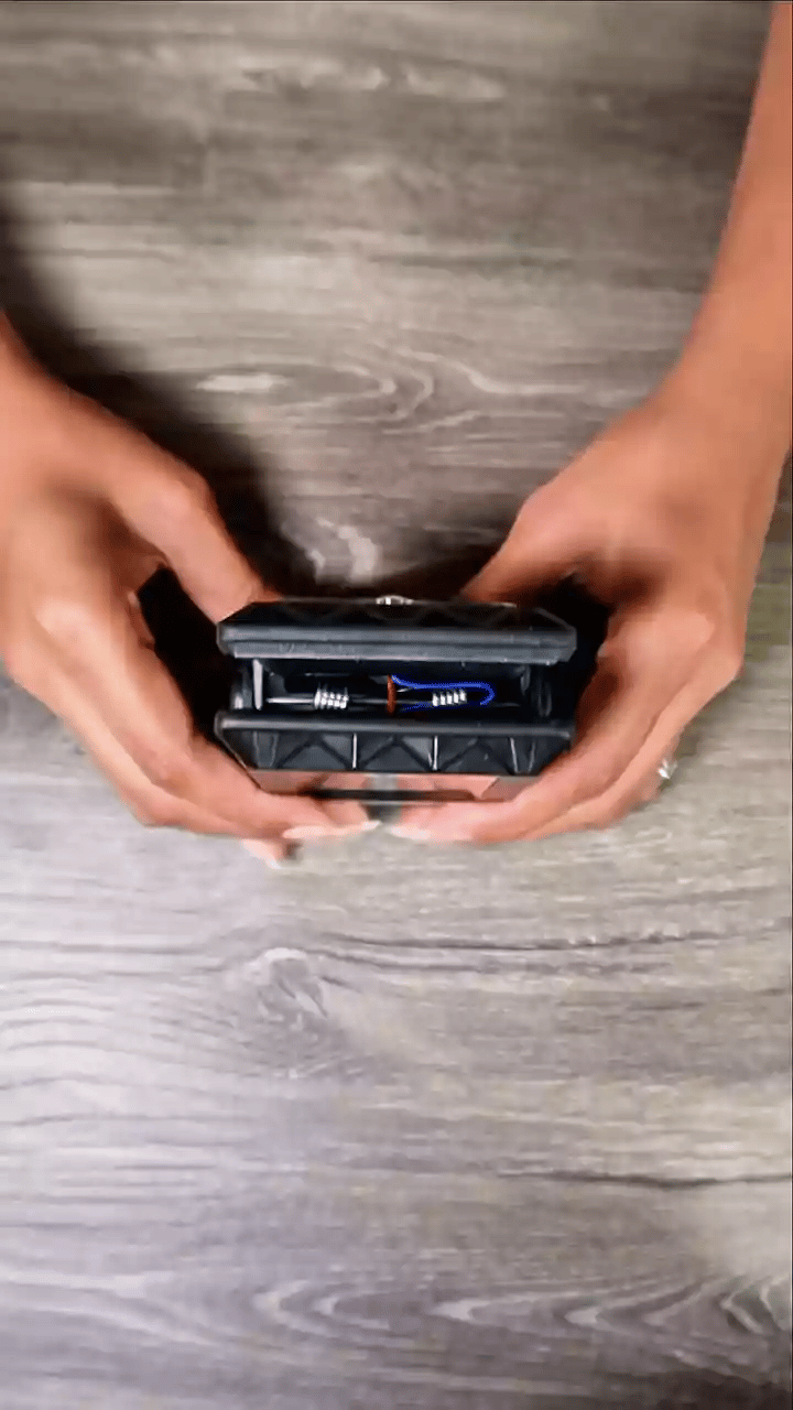 Lámpara Solar con Clip: Seguridad al instante y sin gastar en electricidad 🛡️💡 2 X 1